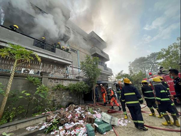 မန္တလေးတိုင်းဒေသကြီး၊ ချမ်းမြသာစည်မြို့နယ်၊ ကန်သာယာရပ်ကွက်၊ ၅၇(B)x၅၇(C)ကြား၊ ၁၁၀ လမ်းနှင့် ၁၁၀ (A)ကြားတွင် “ဆိုင်ကယ်အပိုပစ္စည်းအရောင်းဆိုင်” မီးလောင်မှု