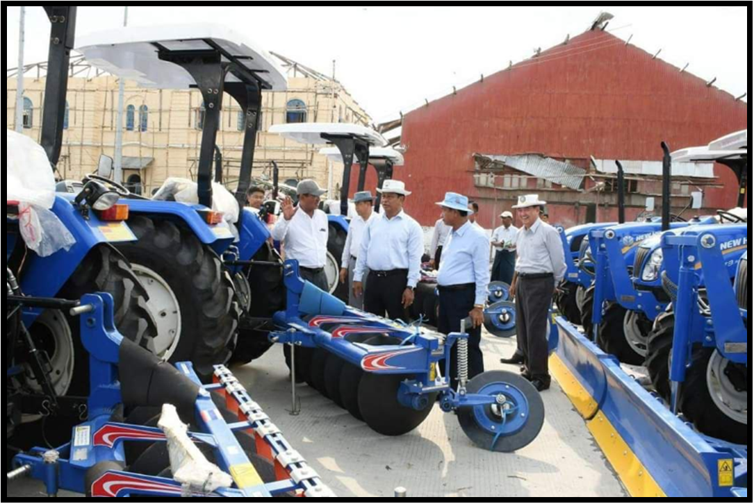 Deputy Prime Minister and Union Minister Admiral Tin Aung San viewing the machineries to be used for the relief and rehabilitation measures