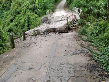   ကျိုက်ထိုမြို့နယ်၌ လက်နက်ကိုင်သောင်းကျန်းသူအဖွဲ့နှင့် PDF အမည်ခံ အကြမ်းဖက်သမားများက လေးဖာတောတံတား(ဒေသအခေါ်)အား မိုင်းထောင်ဖောက်ခွဲဖျက်ဆီးမှု။