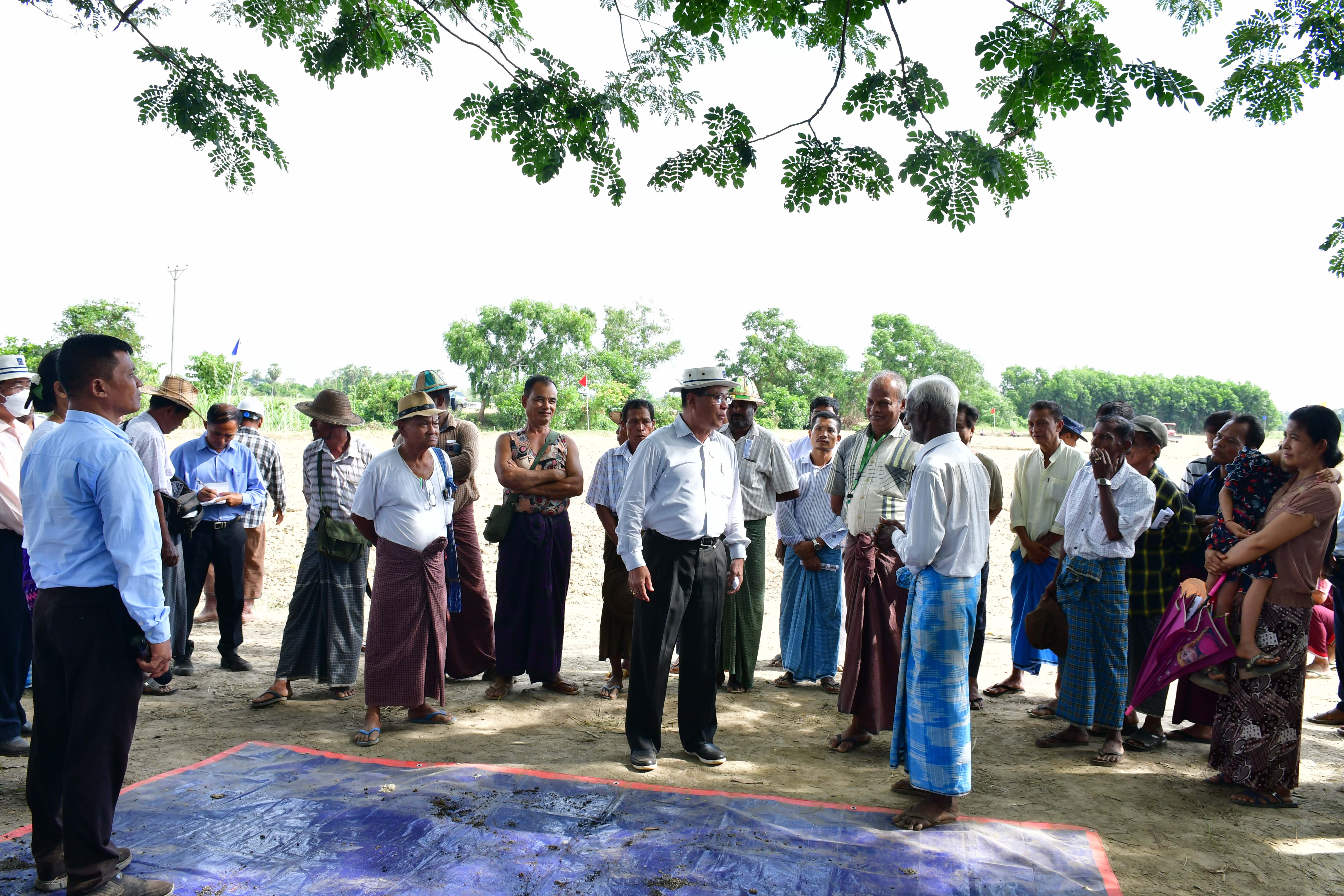 ကရင်ပြည်နယ်ဝန်ကြီးချုပ်ဦးစောမြင့်ဦး စိုက်ပျိုးစွမ်းအားမြှင့်တင်နိုင်ရေးနှင့်မွေးမြူရေးကဏ္ဍဖွံဖြိုးရေး ကြည့်ရှုအားပေး