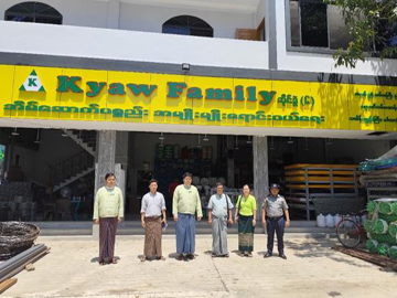 ရန်ကုန်တိုင်းဒေသကြီး၊ မင်္ဂလာဒုံခရိုင်၊ မင်္ဂလာဒုံမြို့နယ်အတွင်း၌ ဆောက်လုပ်ရေးလုပ်ငန်းသုံး ပစ္စည်းဆိုင်များအား ကွင်းဆင်းစစ်ဆေးမှု မှတ်တမ်းဓာတ်ပုံ။
