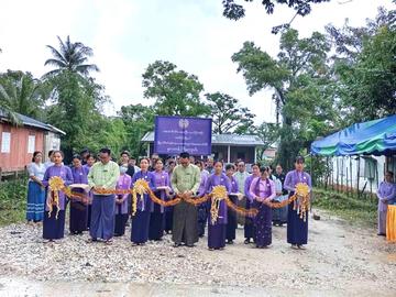 တနင်္သာရီတိုင်းဒေသကြီး၊ ဘုတ်ပြင်းခရိုင်၊ ဘုတ်ပြင်းမြို့နယ် မိခင်နှင့်ကလေးစောင့်ရှောက်ရေးအသင်းပိုင် မူလတန်းကြိုကျောင်းဖွင့်ပွဲအခမ်းအနား ကျင်းပမှု မှတ်တမ်းဓာတ်ပုံ။