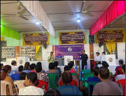 ရန်ကုန်တိုင်းဒေသကြီး၊ ဗိုလ်တထောင်ခရိုင်၊ မင်္ဂလာတောင်ညွန့်မြို့နယ်အတွင်းရှိ ပြည်သူများအား မြန်မာအီလက်ထရောနစ်မဲပေးစက် (MEVM) ကိုင်တွယ်အသုံးပြုနည်းဆိုင်ရာ  အသိပညာပေးခြင်းနှင့် လက်တွေ့စမ်းသပ်မဲပေးခြင်း  အခမ်းအနား ကျင်းပမှု မှတ်တမ်းဓာတ်ပုံ။