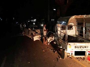 ရန်ကုန်တိုင်းဒေသကြီး၊ မရမ်းကုန်းမြို့နယ်၌ ယာဉ်တိုက်မှုဖြစ်ပွားခဲ့သည့် မော်တော်ယာဉ် နှစ်စီး၏ မှတ်တမ်းဓာတ်ပုံ။