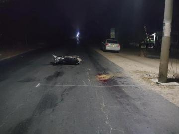 ပဲခူးတိုင်းဒေသကြီး၊ ရွှေတောင်မြို့နယ်၌ ဆိုင်ကယ်တိမ်းမှောက်မှု ဖြစ်ပွားသည့်ဖြစ်စဉ်မှ မှတ်တမ်းဓာတ်ပုံ။