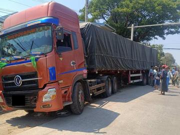 ပဲခူးတိုင်းဒေသကြီး၊ တောင်ငူမြို့နယ်၌ ယာဉ်တိုက်မှုဖြစ်ပွားခဲ့သည့်  မော်တော်ယာဉ်၏ မှတ်တမ်းဓာတ်ပုံ။