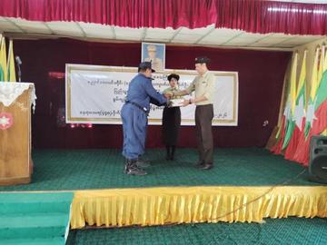 ပဲခူးတိုင်းဒေသကြီး၊ ဒိုက်ဦးမြို့နယ်၌ ပြည်သူ့လုံခြုံရေးနှင့်အကြမ်းဖက်နှိမ်နင်းရေးအဖွဲ့ဝင်များ စွမ်းရည်မြှင့်မွမ်းမံသင်တန်း ဖွင့်ပွဲအခမ်းအနား ကျင်းပမှု မှတ်တမ်းဓာတ်ပုံ။